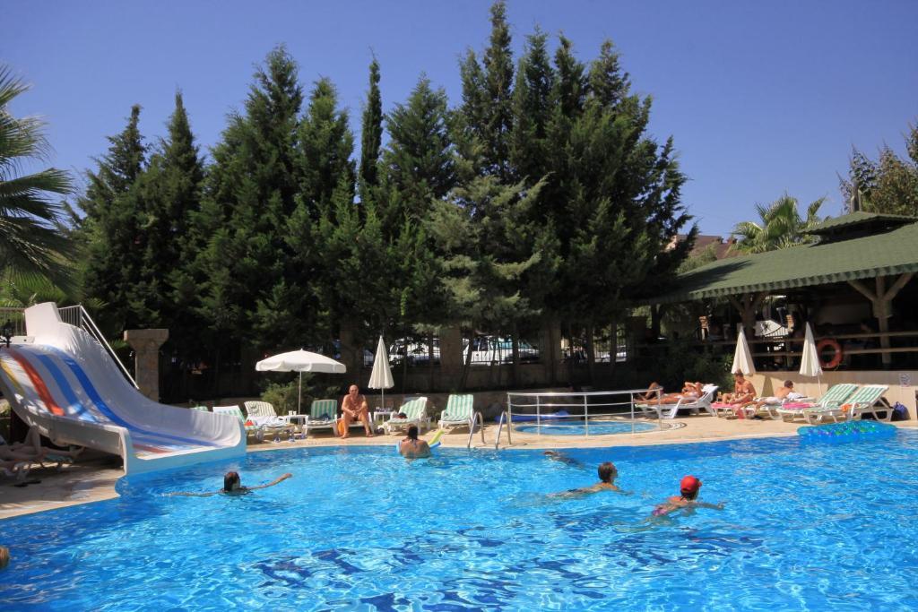 Hera Beach Hotel Side Exterior foto