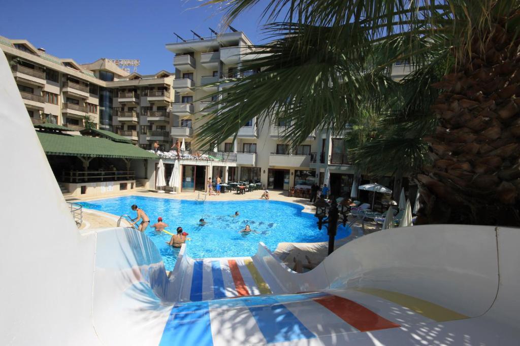 Hera Beach Hotel Side Exterior foto