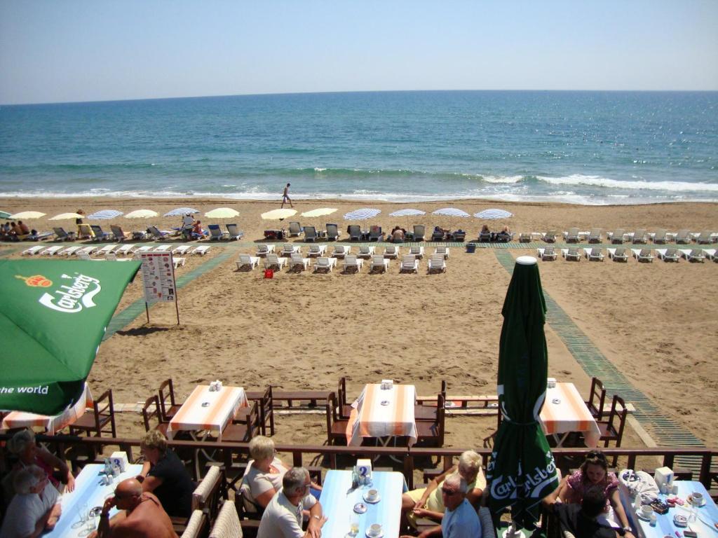 Hera Beach Hotel Side Exterior foto