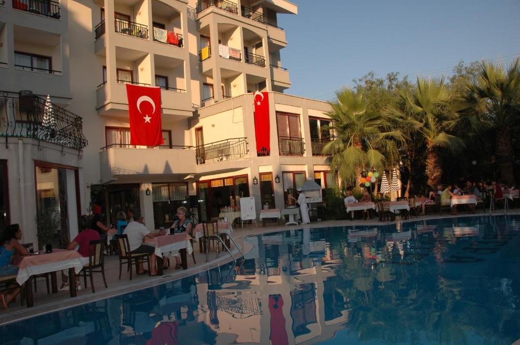 Hera Beach Hotel Side Exterior foto