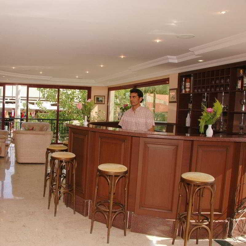 Hera Beach Hotel Side Exterior foto